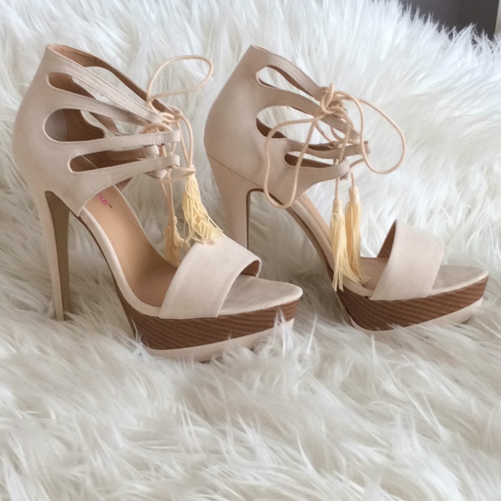 Just Fab size 8 Nude heels